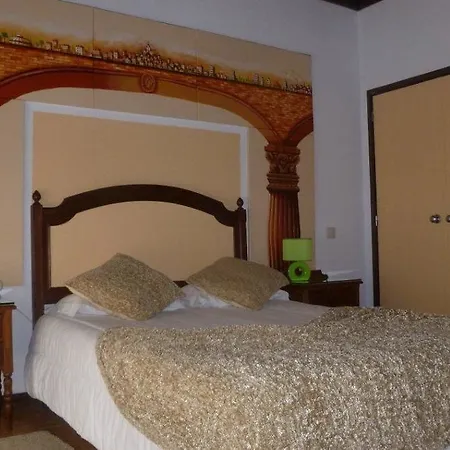 Hotell Terrace House
