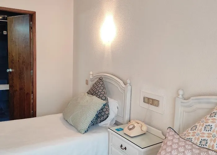 Hotel Terrace House 2*